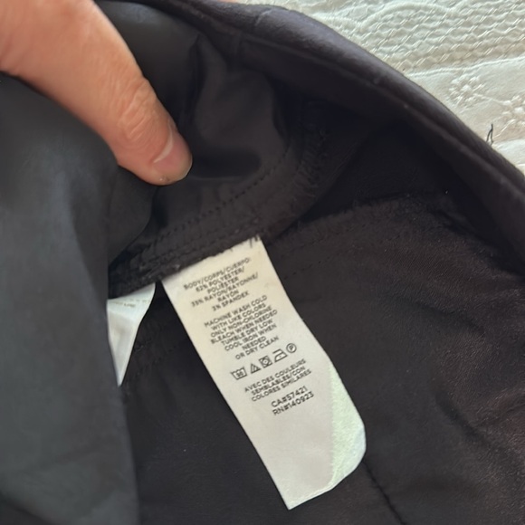 Loft size 6 flat front black pant - Picture 4 of 4